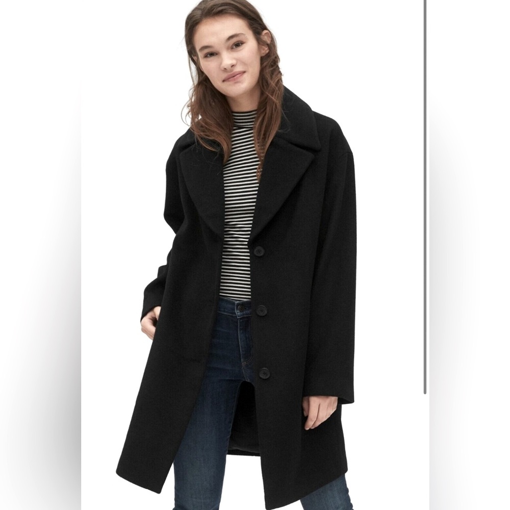 Gap Oversized Wool-Blend Cocoon Coat